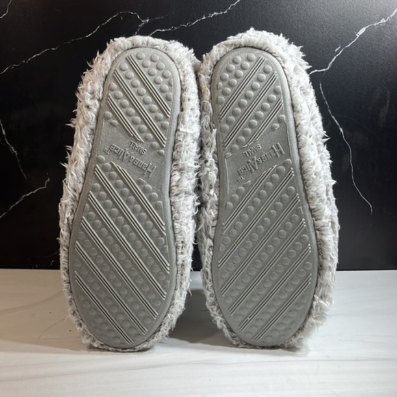 Hans & Alice Women’s Indoor Memory Foam Sweater Knit Pom Fuzzy Slipper G… - Picture 7 of 7